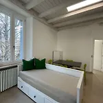 Feriehus Red Leaf Como